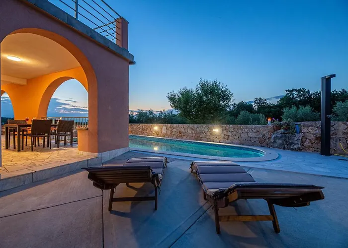 Mali Raj * Silo (Krk)